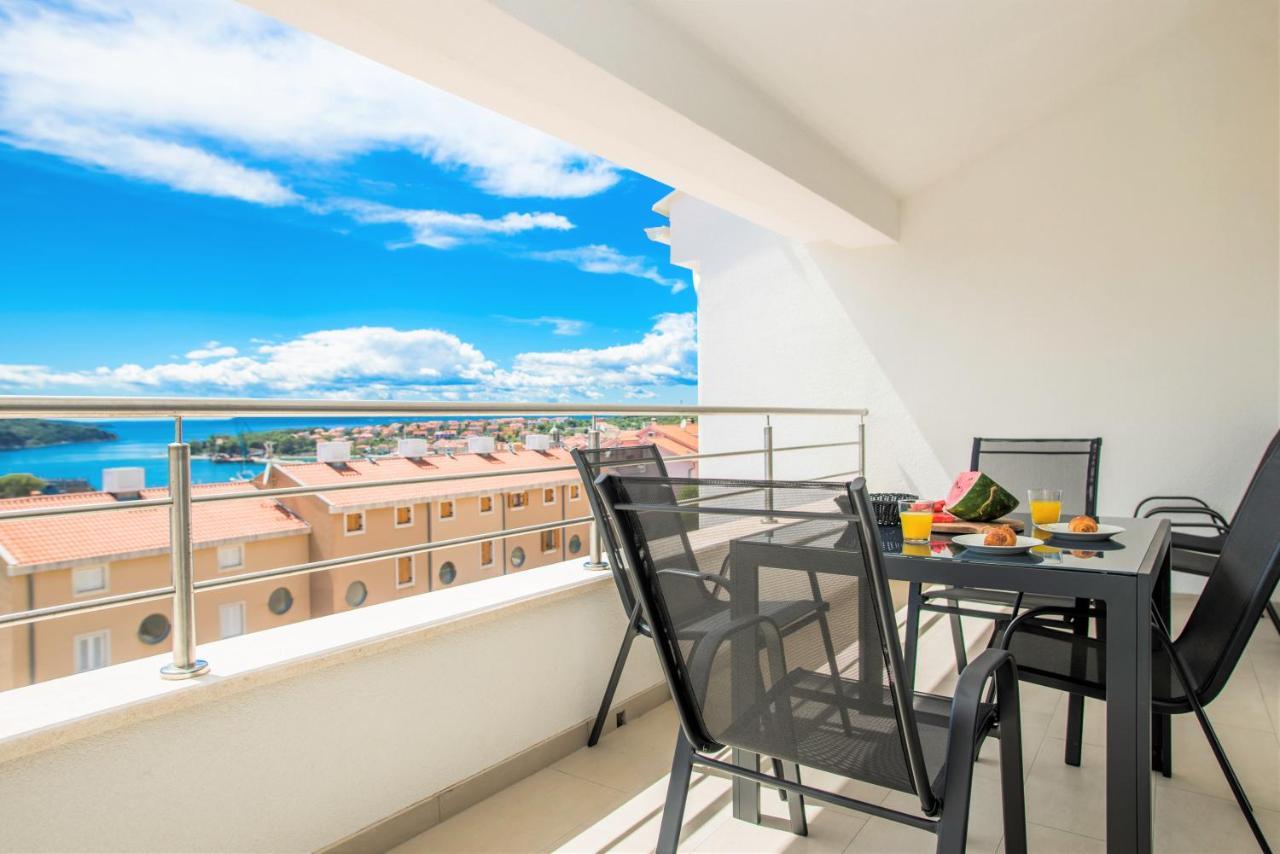 Best Island View Cres Exterior photo
